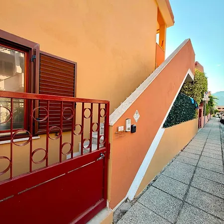 Vakantiehuis R & A's House *